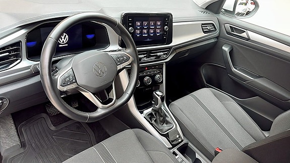 Volkswagen T-Roc 7 of 13