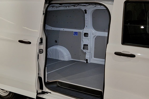 Volkswagen Transporter 7 of 13