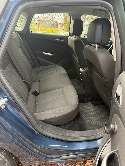 Opel Astra 11 of 12