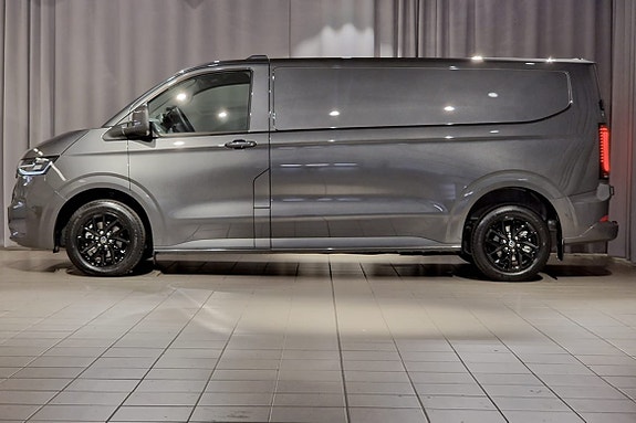 Volkswagen Transporter 2 of 13