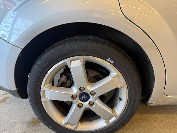 Ford Focus 13 of 19