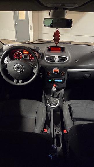 Renault Clio 10 of 10