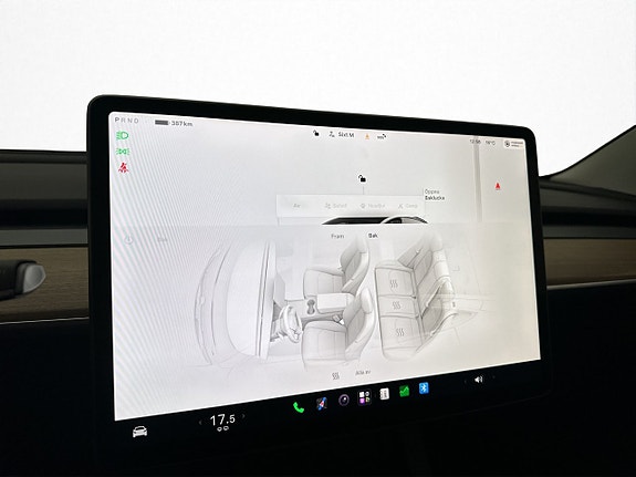 Tesla Model 3 26 of 30