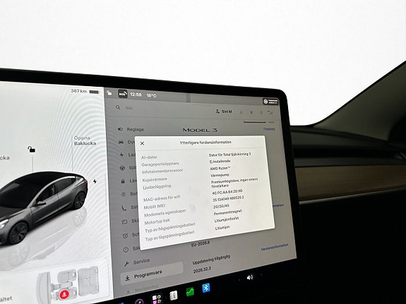 Tesla Model 3 24 of 30