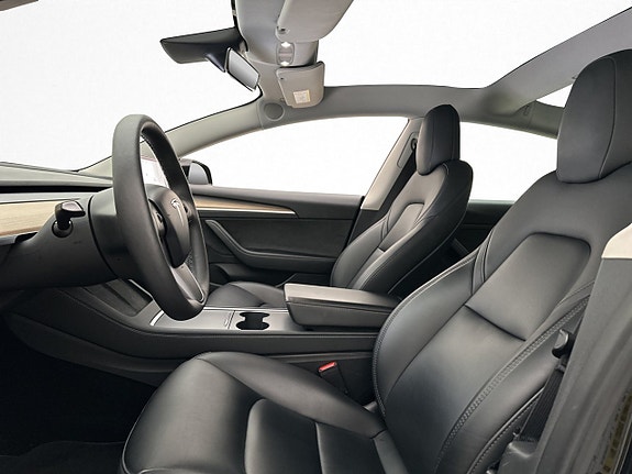 Tesla Model 3 14 of 30