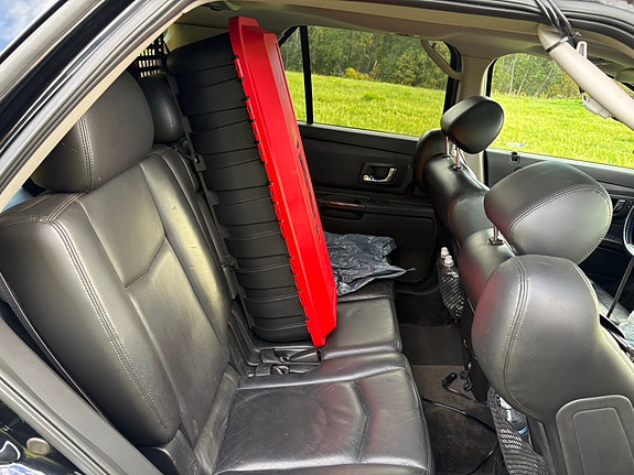 Cadillac SRX 9 of 12