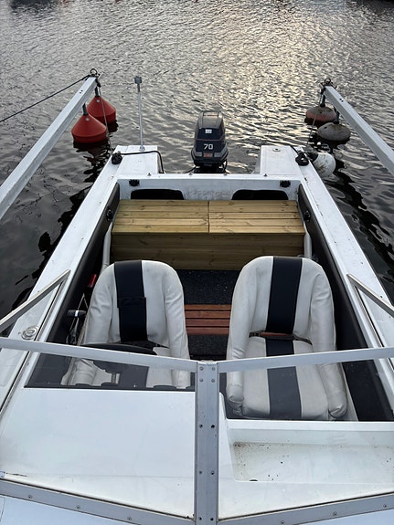 Ockelbo T16 70hk Motorbåt Trailer 4 of 7