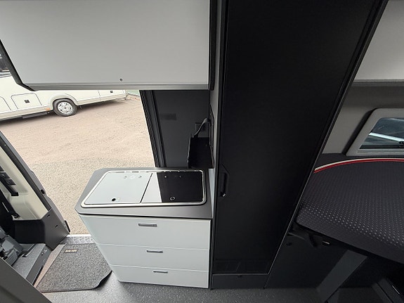 Adria Twin Supreme 640 SLB *JUBILEUMSERBJUDANDE* 11 of 14