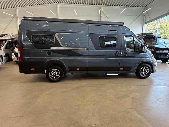 Adria Twin Supreme 640 SLB *JUBILEUMSERBJUDANDE* 2 of 14