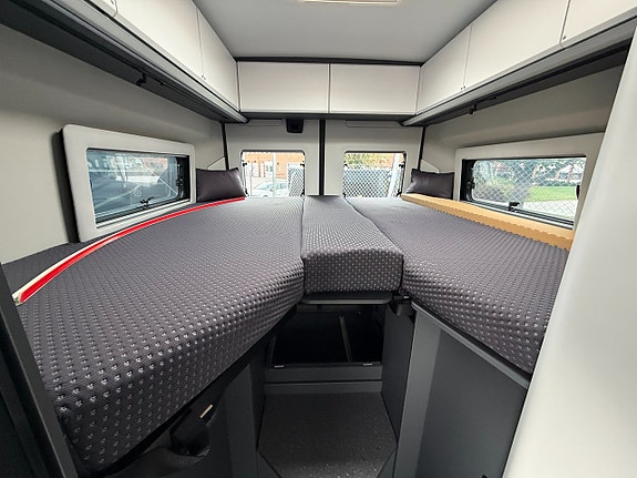 Adria Twin Supreme 640 SLB *JUBILEUMSERBJUDANDE* 9 of 14