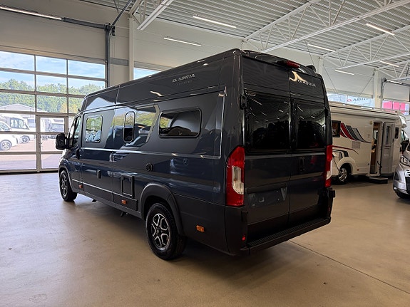 Adria Twin Supreme 640 SLB *JUBILEUMSERBJUDANDE* 4 of 14