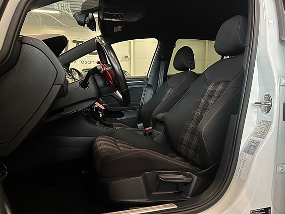 Volkswagen Golf I 12 of 30