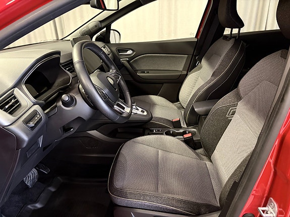Renault Captur 9 of 19