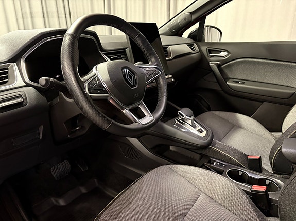Renault Captur 10 of 19