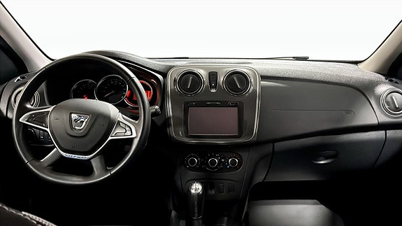 Dacia Sandero 4 of 11