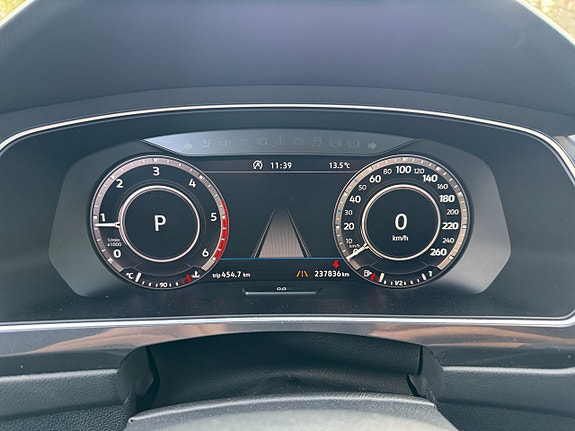 Volkswagen Tiguan 22 of 30