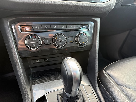 Volkswagen Tiguan 26 of 30