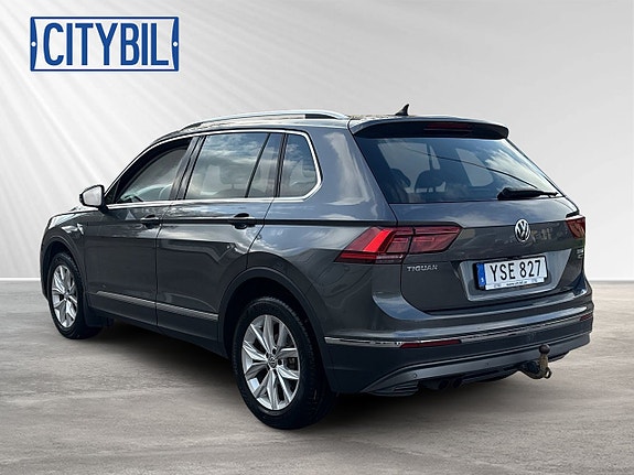 Volkswagen Tiguan 3 of 30