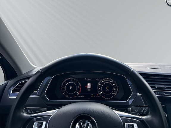 Volkswagen Tiguan 17 of 30