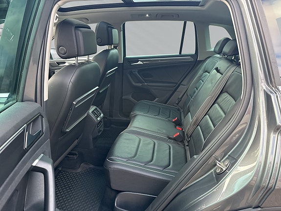 Volkswagen Tiguan 7 of 30