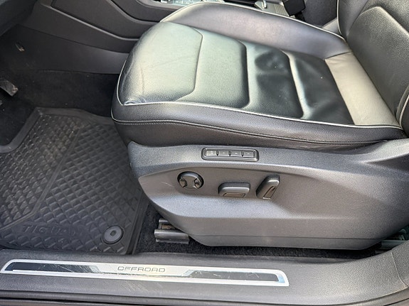 Volkswagen Tiguan 19 of 30