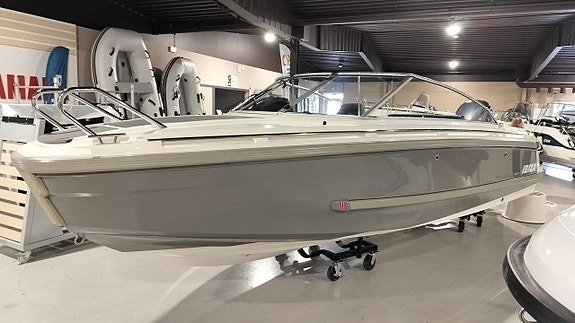 Ibiza 640 Touring + Yamaha F150XCA 2 of 16