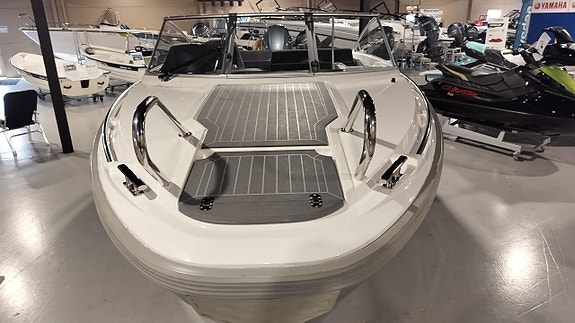 Ibiza 640 Touring + Yamaha F150XCA 5 of 16
