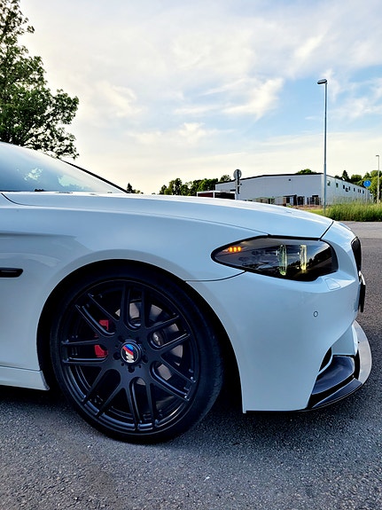 BMW 520i 8 of 19