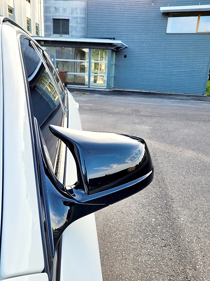 BMW 520i 11 of 19