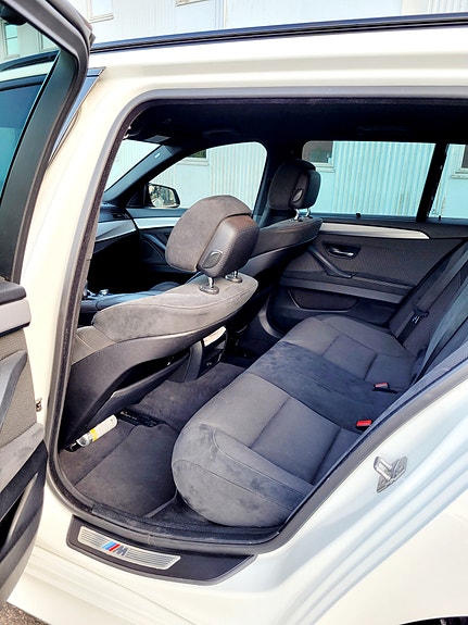 BMW 520i 15 of 19