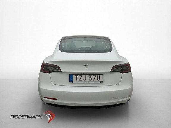 Tesla Model 3 8 of 30