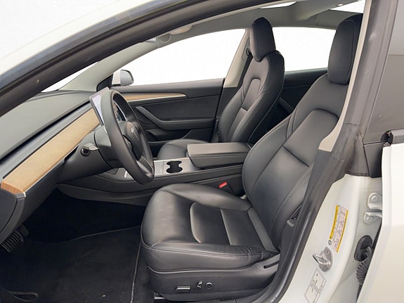 Tesla Model 3 13 of 30