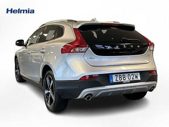 Volvo V40 Cross Country 3 of 13