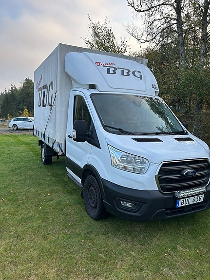 Ford Transit 2 of 6