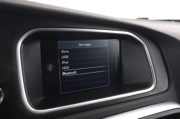 Volvo V40 22 of 30