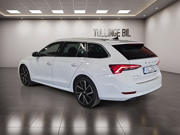Skoda Octavia 3 of 24