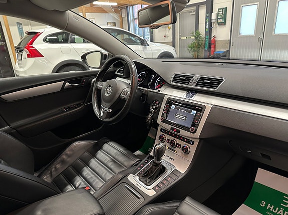 Volkswagen Passat Alltrack 21 of 30