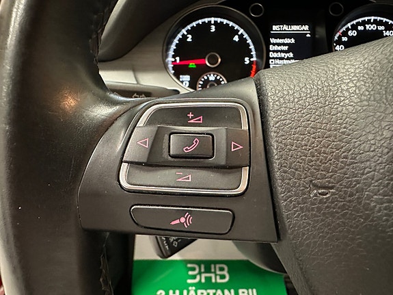 Volkswagen Passat Alltrack 13 of 30