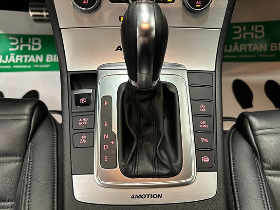 Volkswagen Passat Alltrack 19 of 30