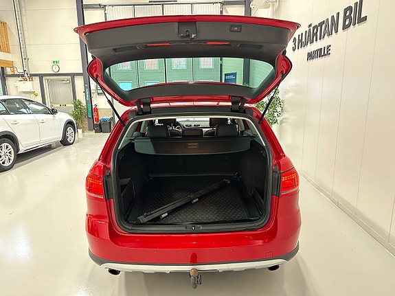 Volkswagen Passat Alltrack 30 of 30