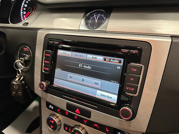 Volkswagen Passat Alltrack 26 of 30