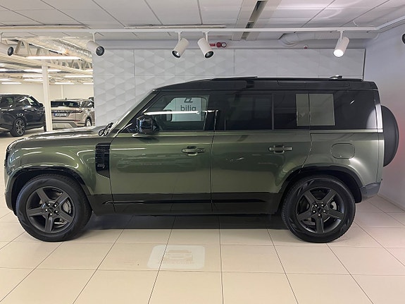 Land Rover Defender 110 3 of 11