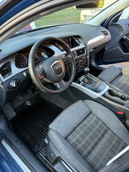 Audi A4 6 of 9