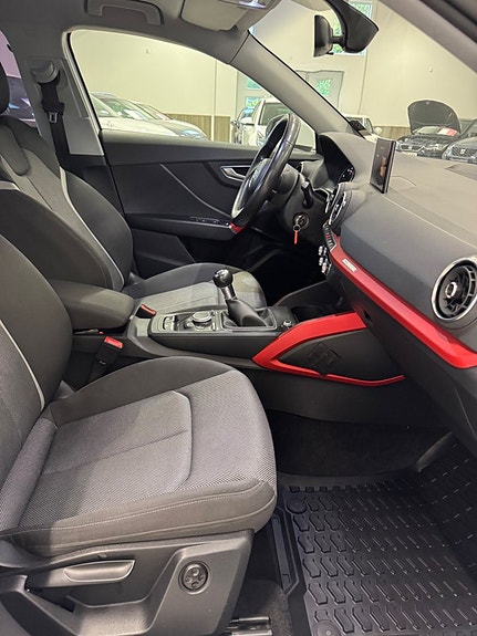 Audi Q2 7 of 18