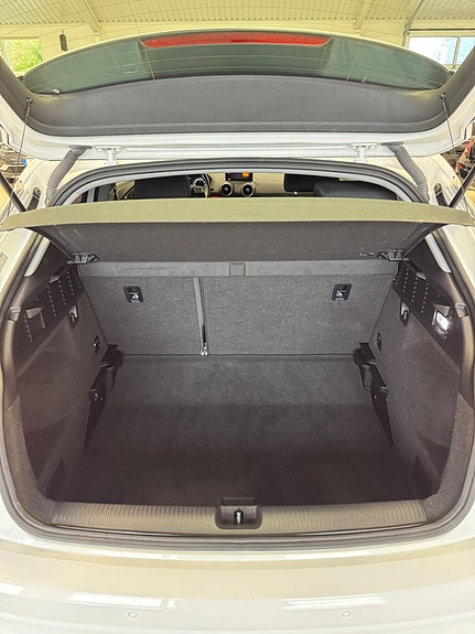 Audi Q2 8 of 18