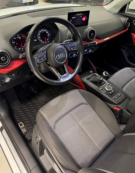 Audi Q2 10 of 18
