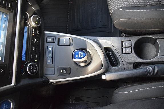 Toyota Auris 15 of 23