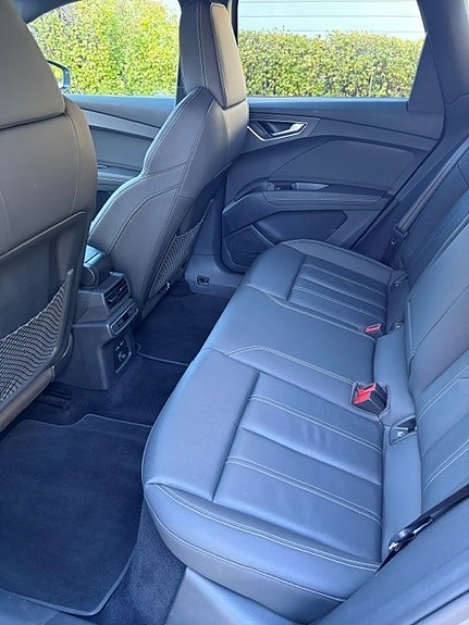 Audi Q4 e-tron 8 of 9