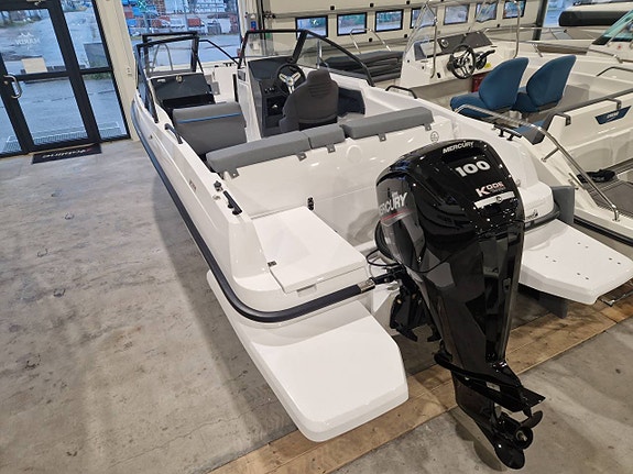 Bella 550 BR Mercury F100ELPT EFI 3 of 5