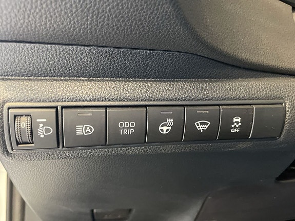 Toyota Corolla 11 of 15